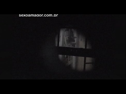 ❤️ 블론디는 중공 벽돌 뒤에 숨겨진 이웃 뱃사공에 의해 비밀리에 비디오에 녹화됩니다. ❤️❌ 섹스 비디오 ko.xsexshop.ru에서 ️❤